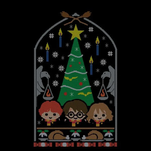 Harry Potter Hogwarts Tree Women's Christmas T-Shirt - Black 2 Harry Potter Hogwarts Tree Women's Christmas T-Shirt - Black - Image 2