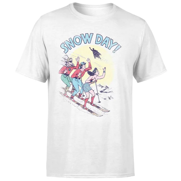 DC COMICS DC Snow Day! Men's Christmas T-Shirt - White 5 DC COMICS DC Snow Day! Men's Christmas T-Shirt - White - Image 5